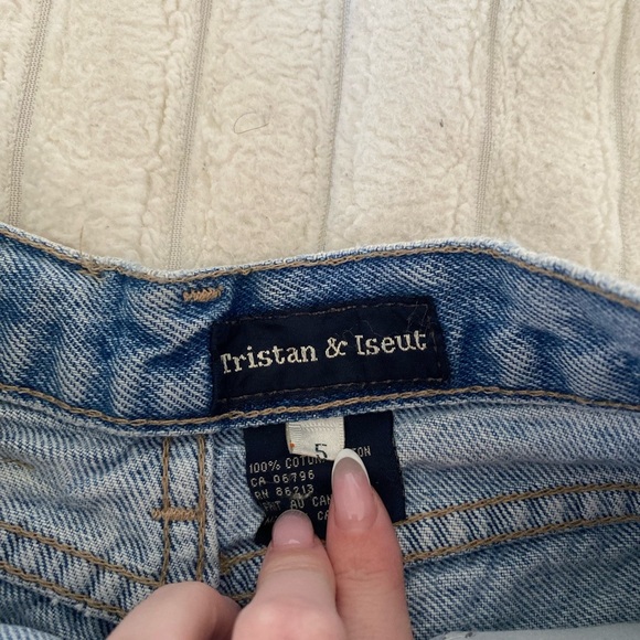 tristan & iseut jean shorts - Picture 2 of 3